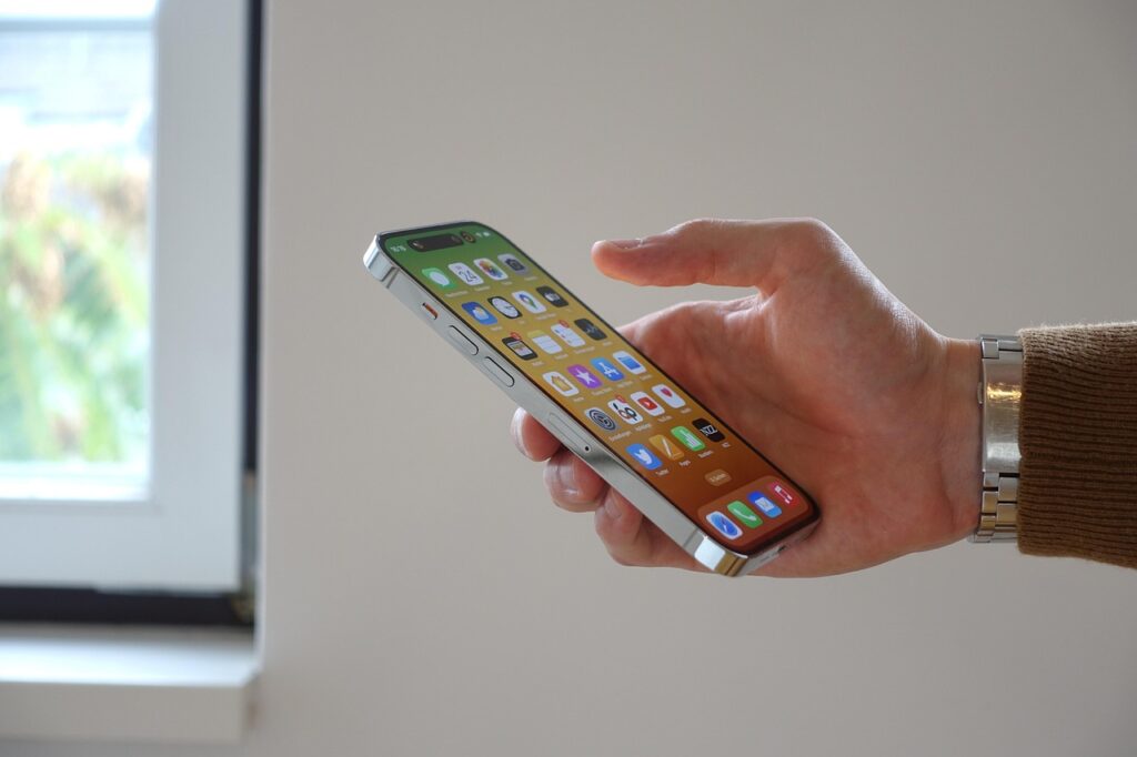 格安SIMのiPhoneは本当にお得？口コミから見える実態とは？
